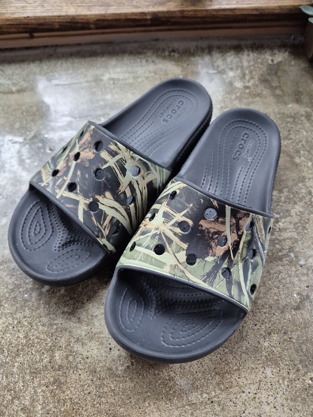 ❤️🔥 Crocs Mens/Boys Size 6 Camo Iconic Croc Slides